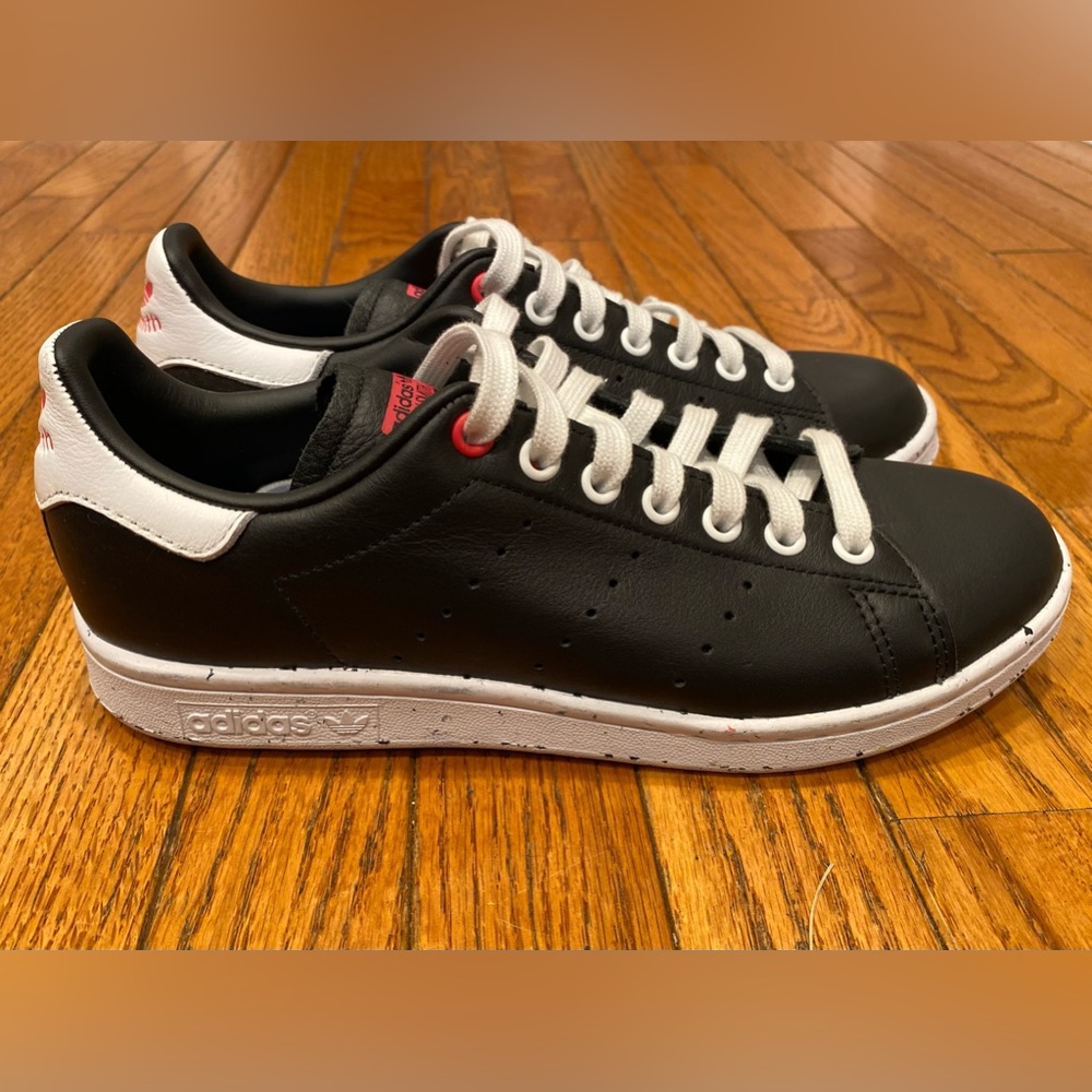 adidas women's stan smith black fw2226, size 8